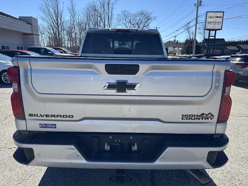 Gray 2022 Chevrolet Silverado 2500 High Country