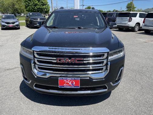 Black 2023 GMC Acadia SLT