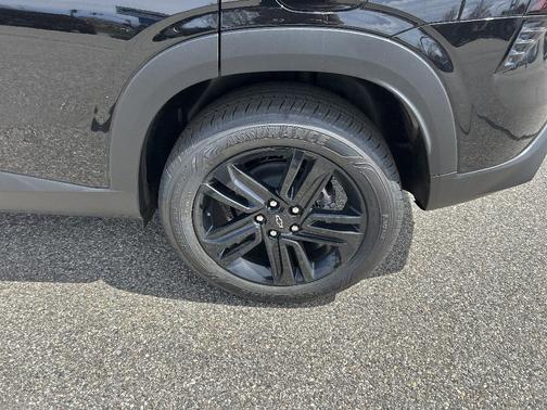 Black 2026 Chevrolet Trax ACTIV