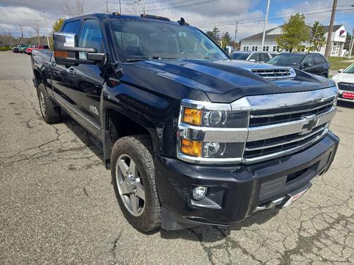 Black 2019 Chevrolet Silverado 2500 High Country