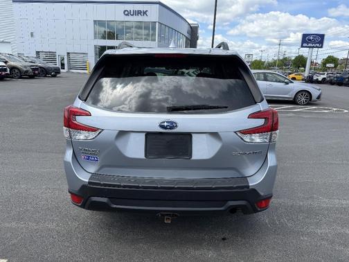Ice Silver Metallic 2020 Subaru Forester Premium