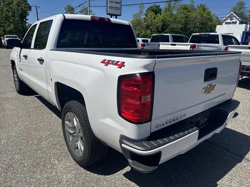 White 2018 Chevrolet Silverado 1500 Custom