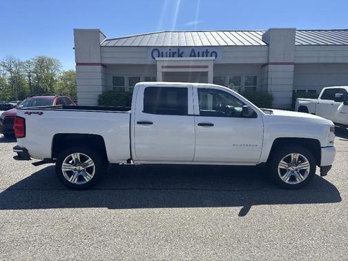 White 2018 Chevrolet Silverado 1500 Custom
