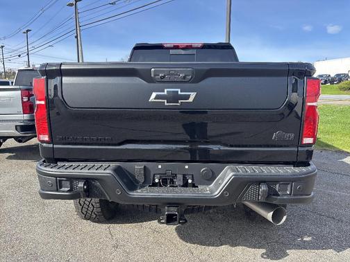 Black 2026 Chevrolet Silverado 2500 ZR2