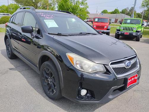Crystal Black Silica 2017 Subaru Crosstrek 2.0i Premium