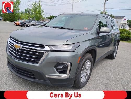 Green 2022 Chevrolet Traverse LT Cloth