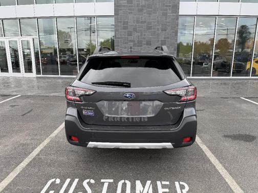 Magnetite Gray Metallic 2024 Subaru Outback Limited