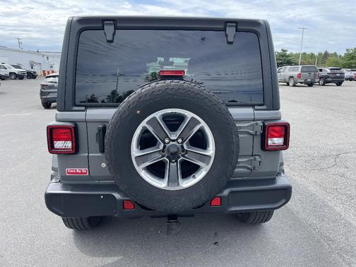 Gray 2020 Jeep Wrangler Unlimited Sahara