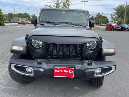 Gray 2020 Jeep Wrangler Unlimited Sahara