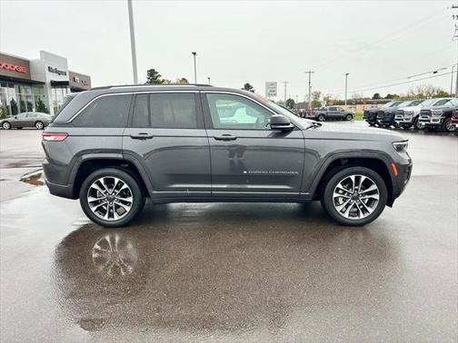 2022 Jeep Grand Cherokee Overland 4x4