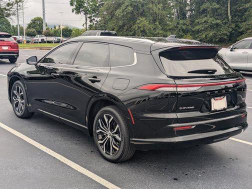 Black 2025 Toyota Crown Signia XLE