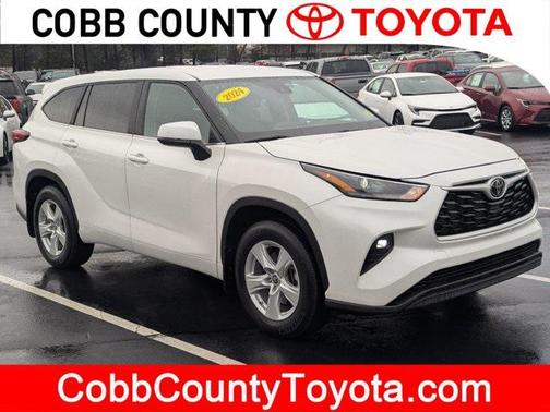 2024 Toyota Highlander LE