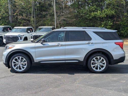 Iconic Silver Metallic 2023 Ford Explorer Platinum