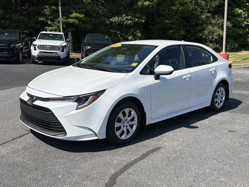 Wind Chill Pearl 2026 Toyota Corolla LE