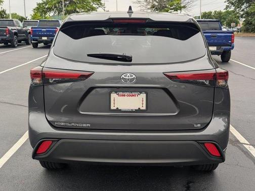 2024 Toyota Highlander LE