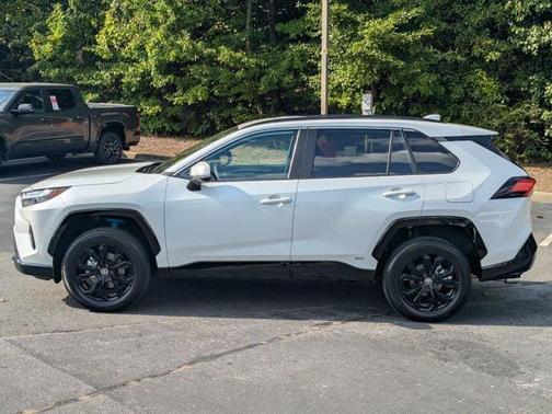 2023 Toyota RAV4 Hybrid SE
