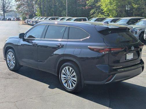 Blueprint 2025 Toyota Highlander Platinum