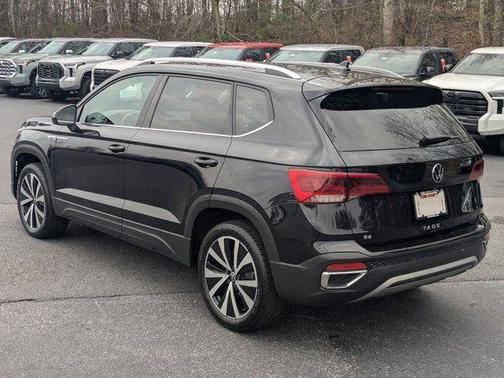2024 Volkswagen Taos 1.5T SE