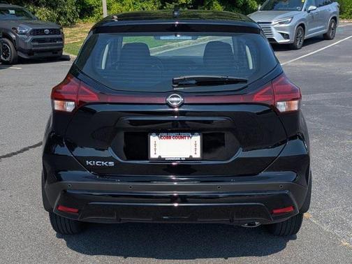 2024 Nissan Kicks S