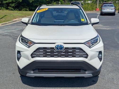 Blizzard Pearl 2021 Toyota RAV4 Hybrid SE