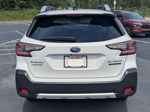Crystal White Pearl 2024 Subaru Outback Touring XT