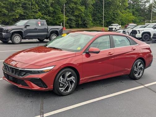 2024 Hyundai ELANTRA Limited