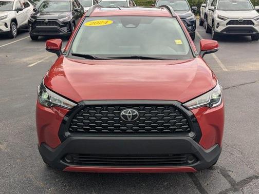 2024 Toyota Corolla Cross LE