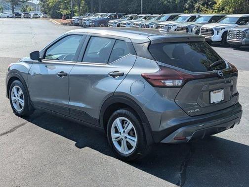 2022 Nissan Kicks S