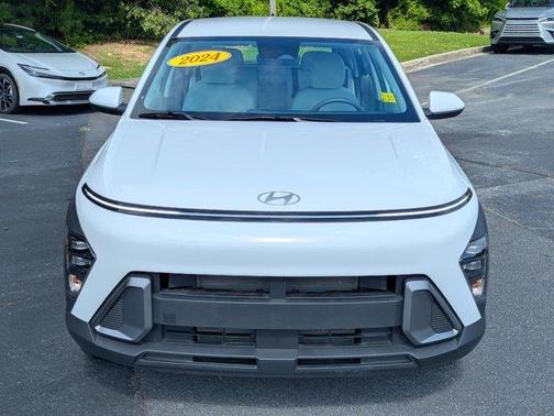 2024 Hyundai KONA SE