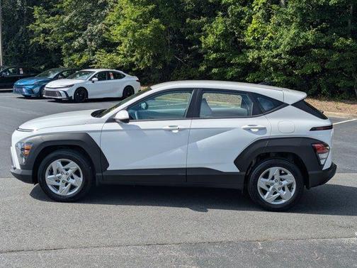 2024 Hyundai KONA SE
