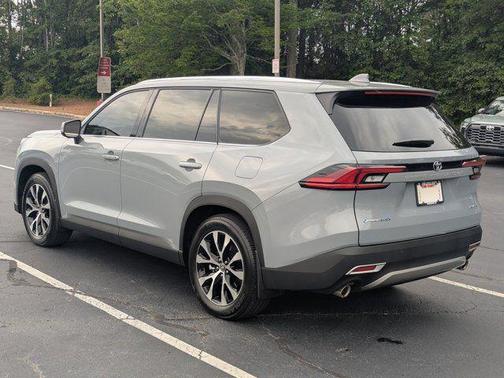 Cement 2026 Toyota Grand Highlander Hybrid Limited MAX