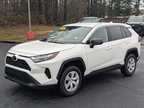 2025 Toyota RAV4 LE