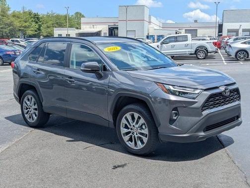 2022 Toyota RAV4 XLE Premium