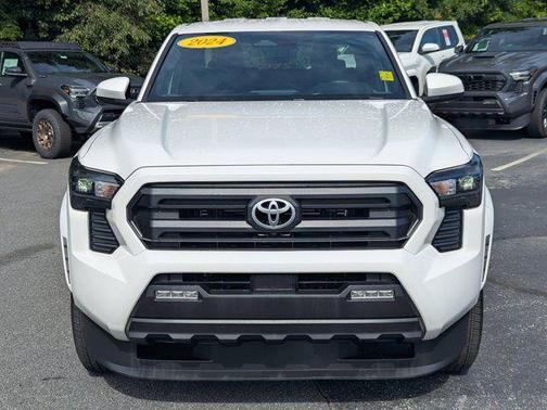 Ice Cap 2024 Toyota Tacoma SR5