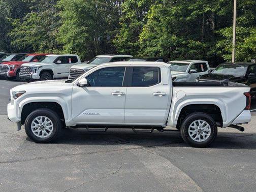 Ice Cap 2024 Toyota Tacoma SR5