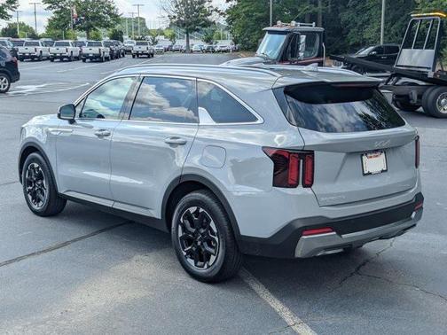 2025 Kia Sorento S