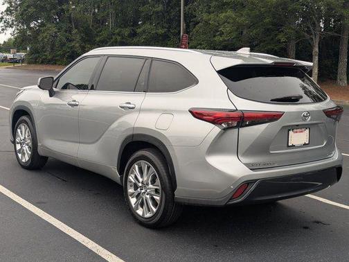 Celestial Silver Metallic 2023 Toyota Highlander Limited