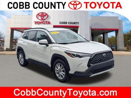 Pearl 2024 Toyota Corolla Cross LE