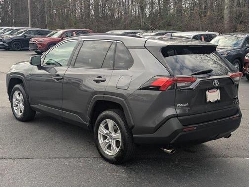 2020 Toyota RAV4 XLE