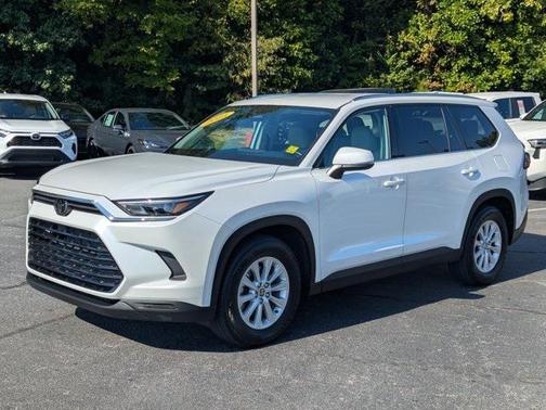 2025 Toyota Grand Highlander XLE