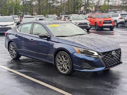 2023 Nissan Altima 2.0 SR