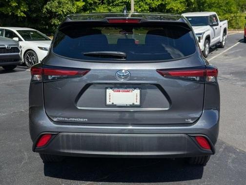 2024 Toyota Highlander LE