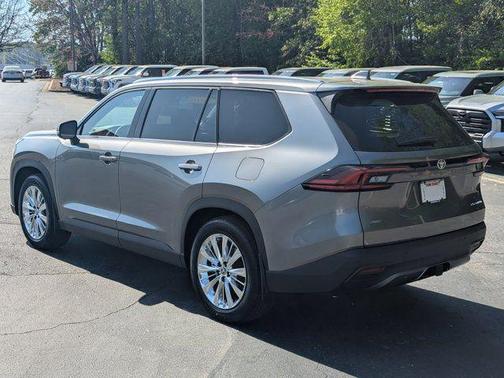 Heavy Metal 2026 Toyota Grand Highlander Platinum