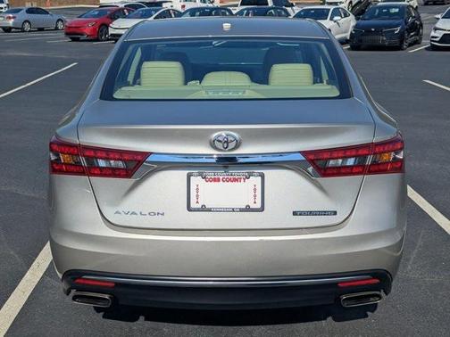 2016 Toyota Avalon XLE