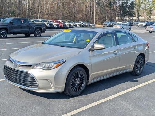 2016 Toyota Avalon XLE