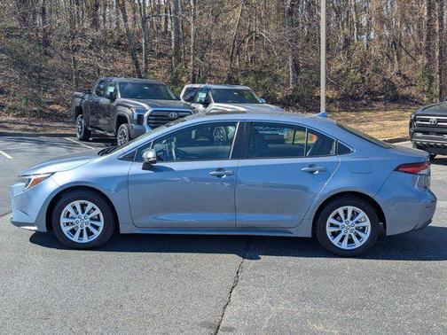 2024 Toyota Corolla Hybrid SE
