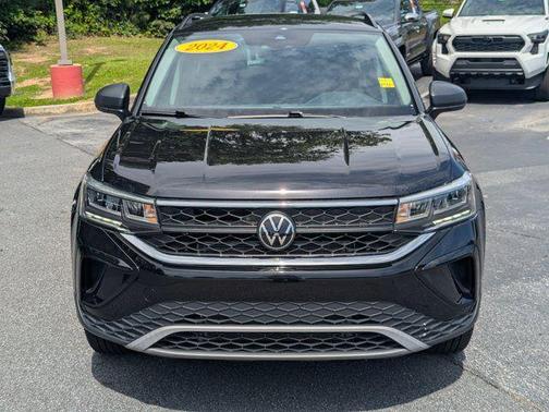 Deep Black 2024 Volkswagen Taos 1.5T S