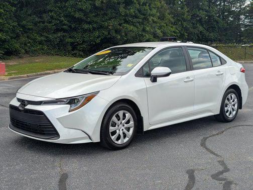 Wind Chill Pearl 2026 Toyota Corolla LE