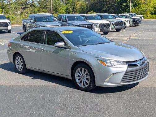 2017 Toyota Camry Hybrid XLE