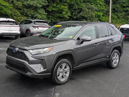 2024 Toyota RAV4 Hybrid LE